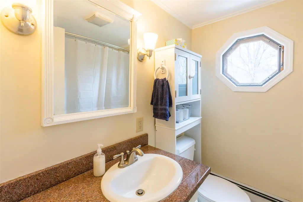 12 Middle Street Newport NH 03773