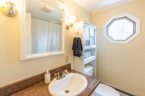 12 Middle Street Newport NH 03773