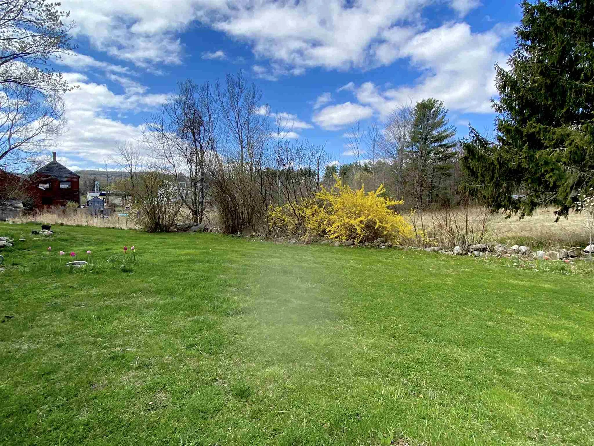 15 N Stark Highway Weare NH 03281