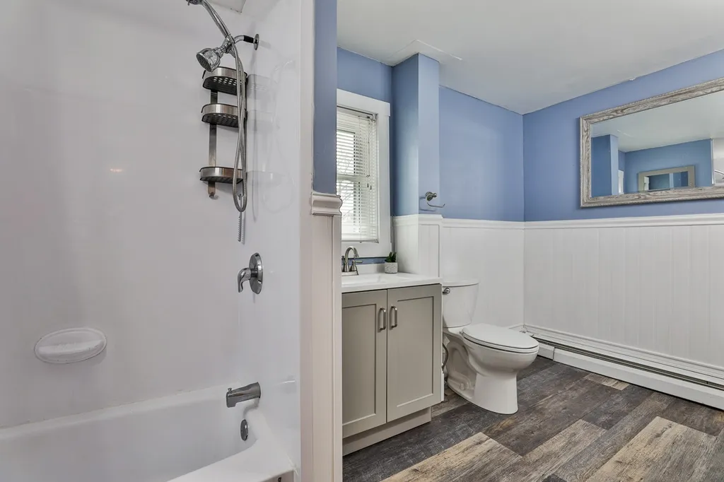 138 Woodland Avenue Manchester NH 03109