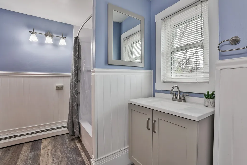 138 Woodland Avenue Manchester NH 03109