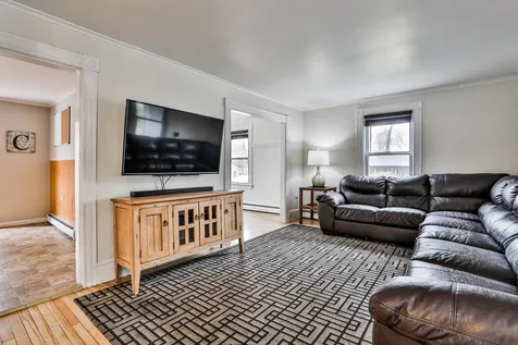 138 Woodland Avenue Manchester NH 03109