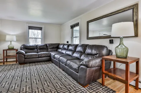 138 Woodland Avenue Manchester NH 03109