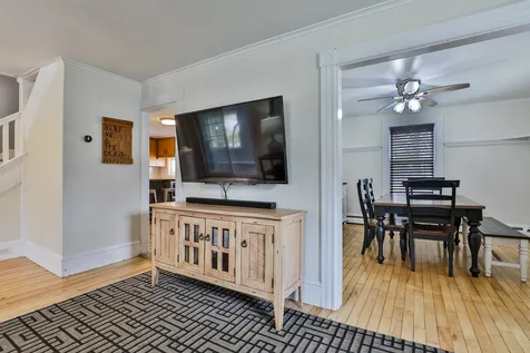138 Woodland Avenue Manchester NH 03109