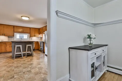 138 Woodland Avenue Manchester NH 03109