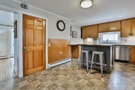 138 Woodland Avenue Manchester NH 03109