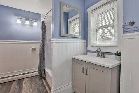 138 Woodland Avenue Manchester NH 03109
