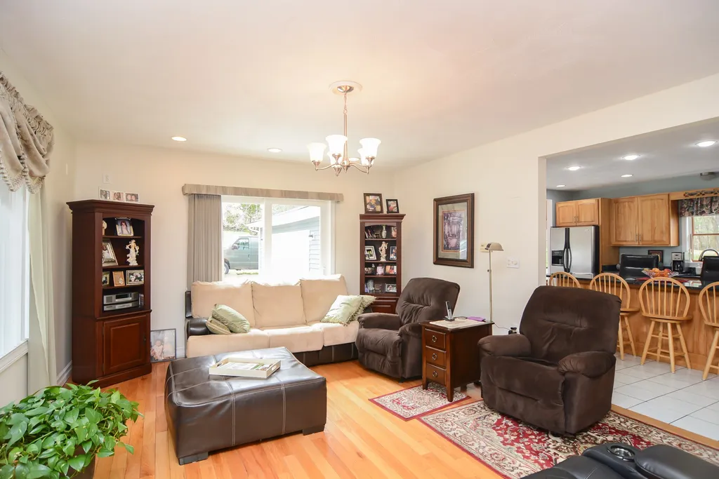 142 Lowell Road Salem NH 03079