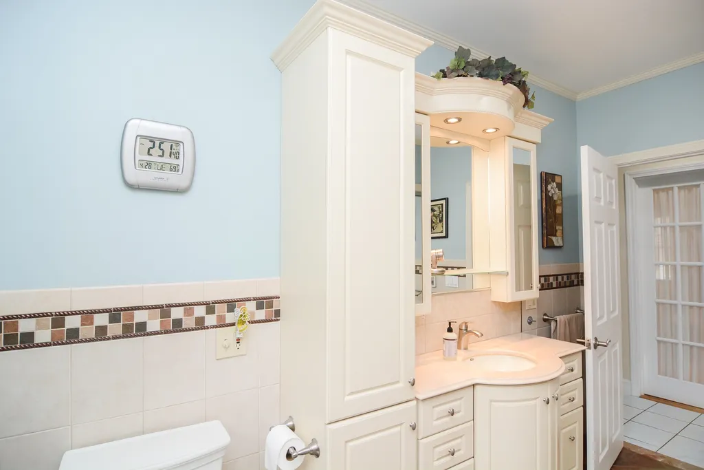 142 Lowell Road Salem NH 03079