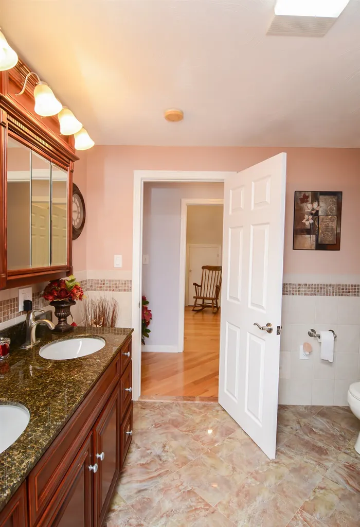 142 Lowell Road Salem NH 03079