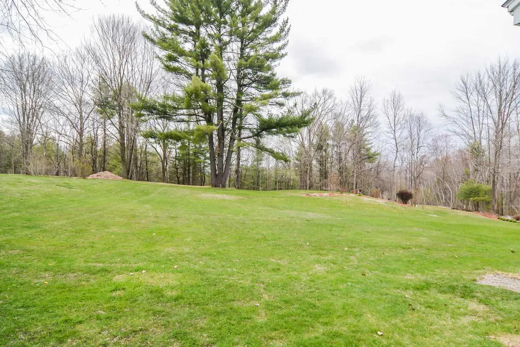 142 Lowell Road Salem NH 03079