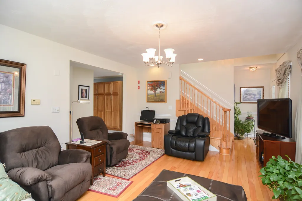 142 Lowell Road Salem NH 03079