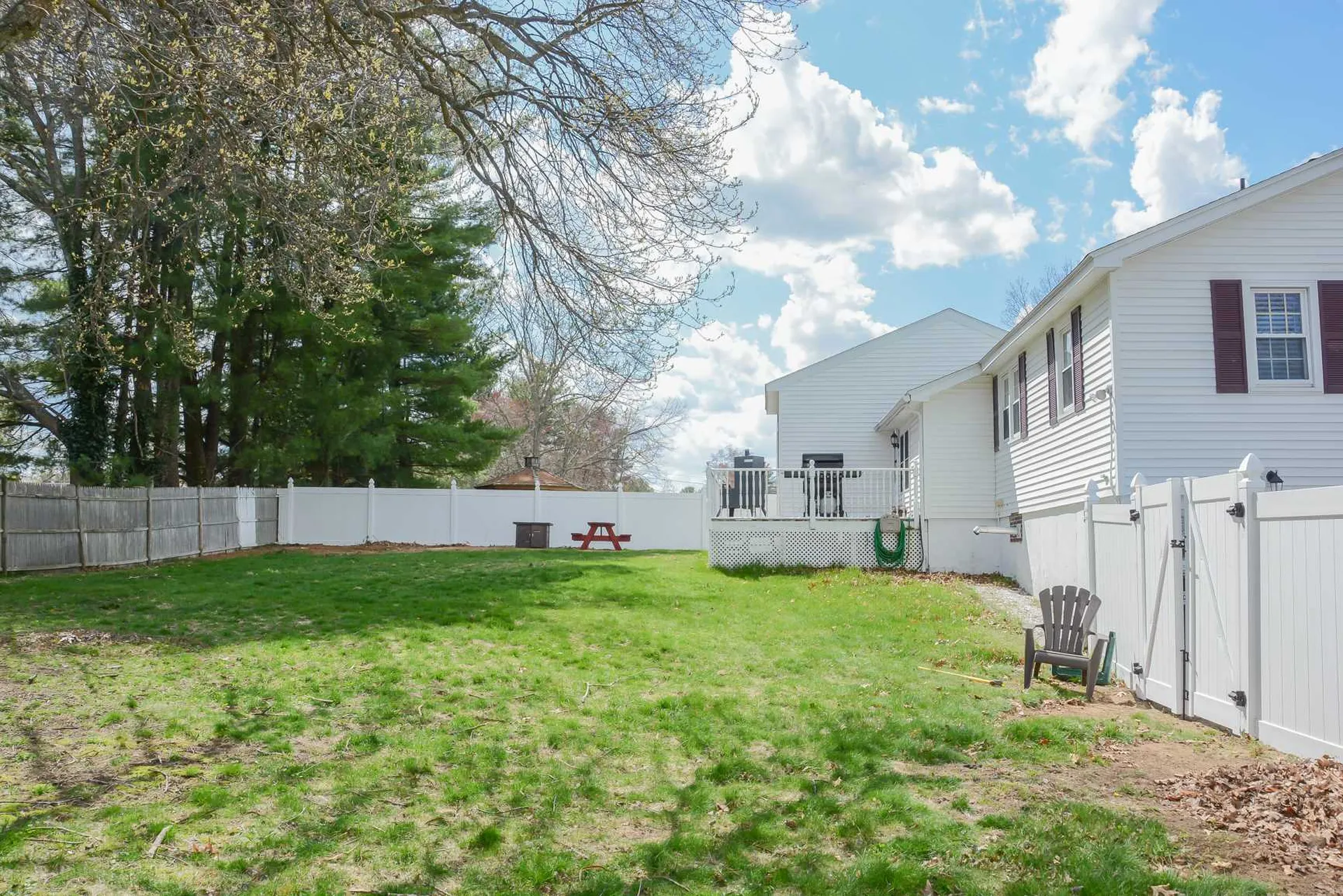9 Johnson Avenue Salem NH 03079