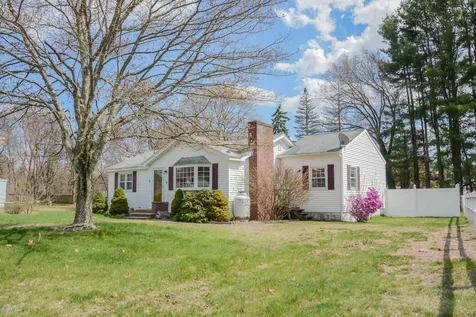 9 Johnson Avenue Salem NH 03079