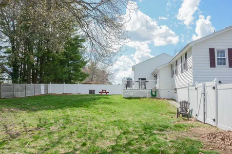 9 Johnson Avenue Salem NH 03079