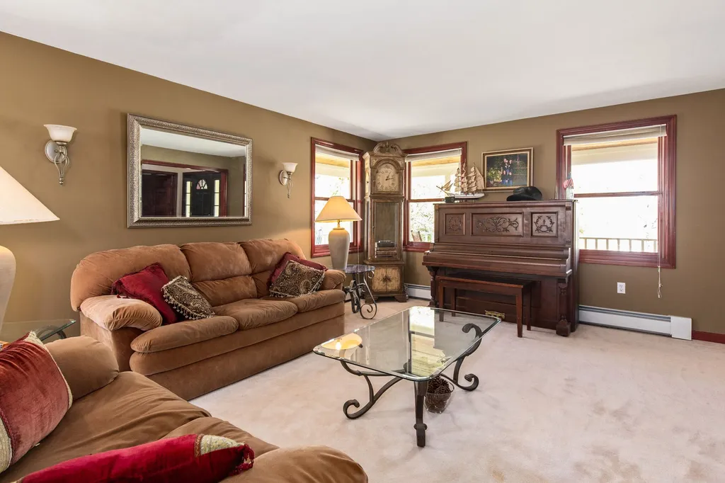 3 Mary Vey Drive Brentwood NH 03833
