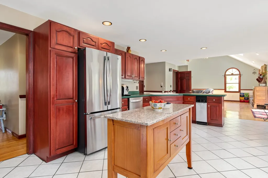 3 Mary Vey Drive Brentwood NH 03833
