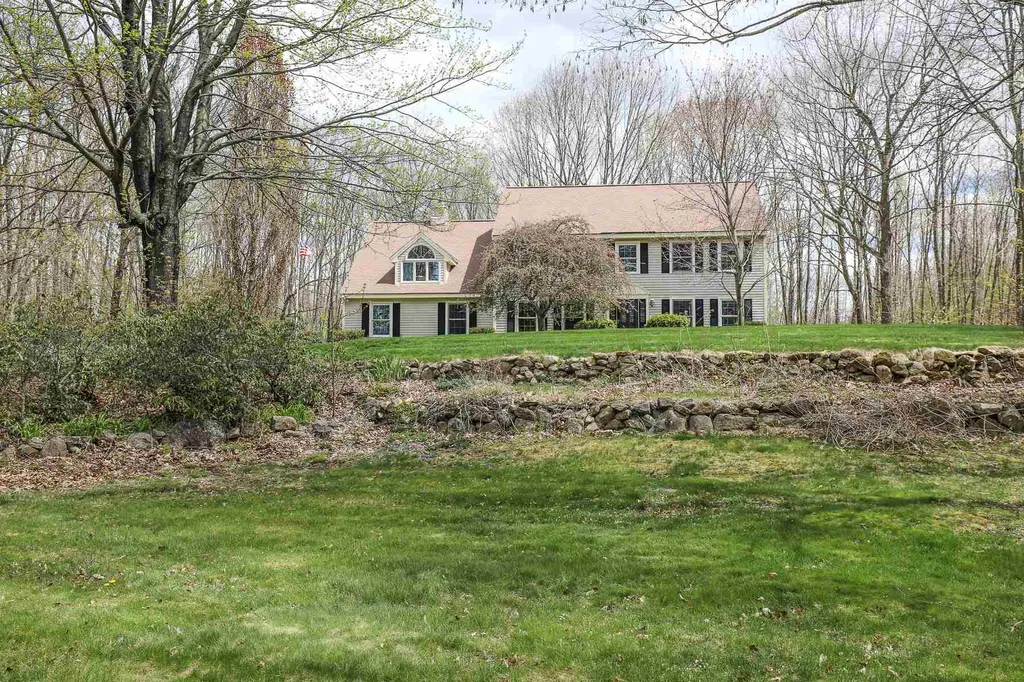 54 Brick Mill Road Bedford NH 03110