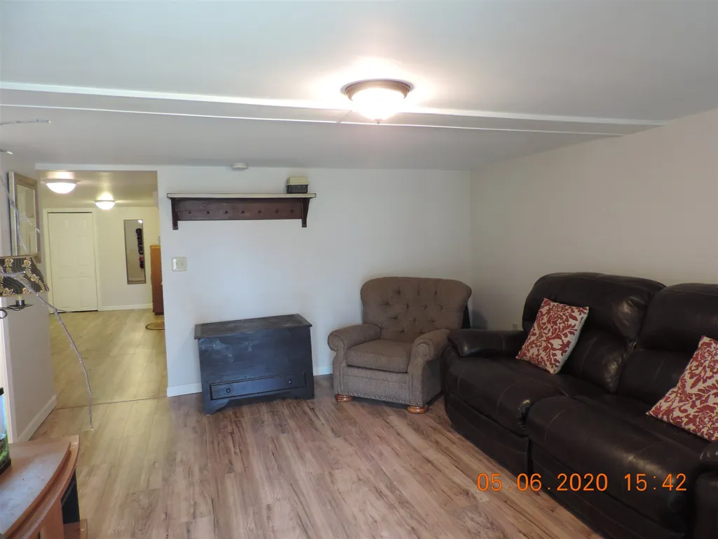 413 Stage Road Nottingham NH 03291