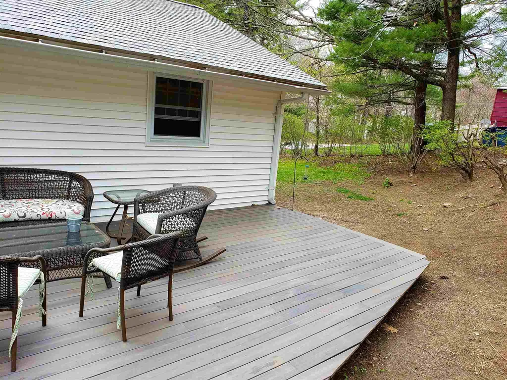 4 Greenock Lane Nashua NH 03062