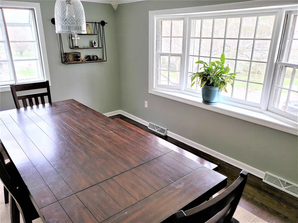4 Greenock Lane Nashua NH 03062