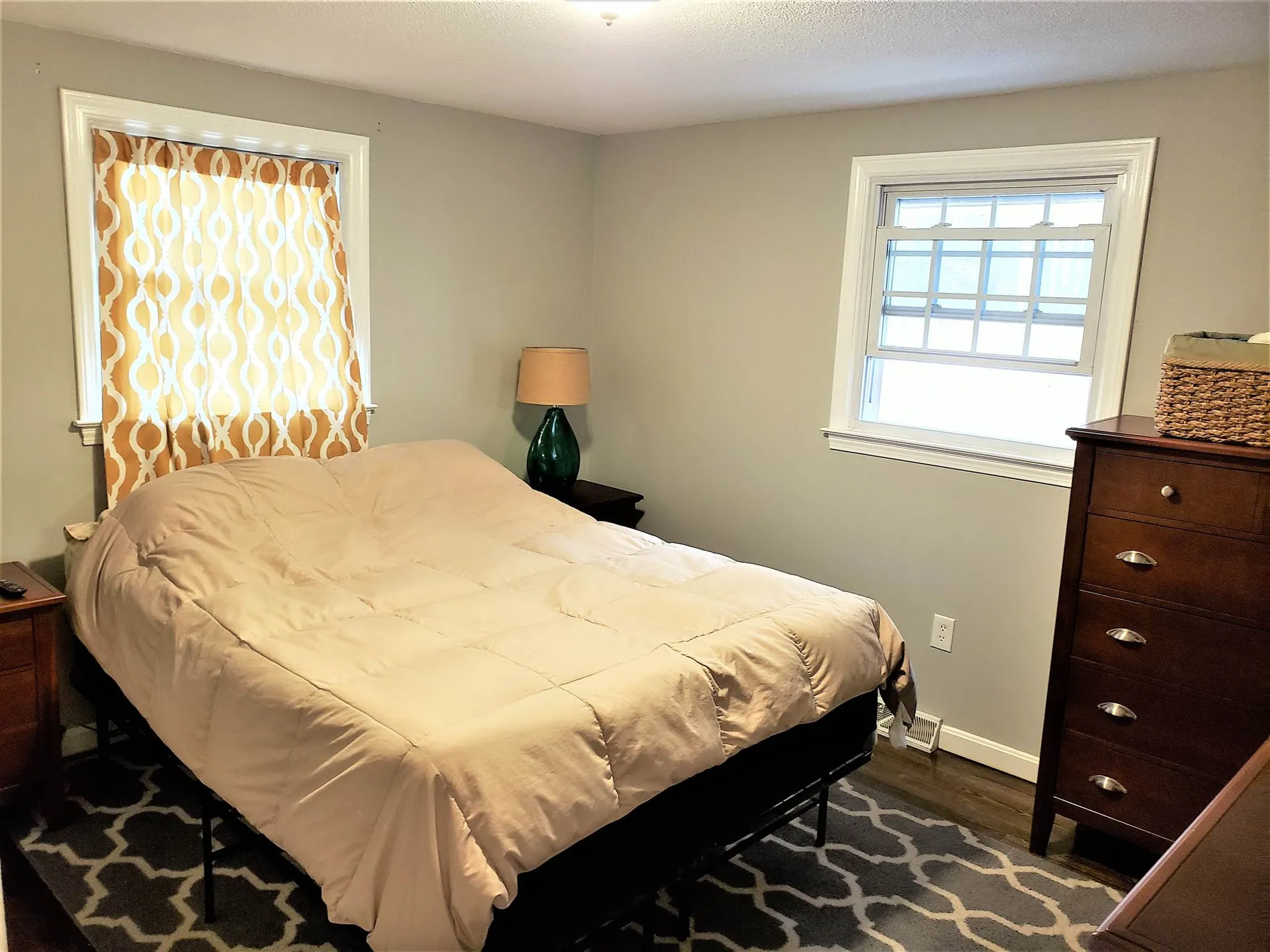 4 Greenock Lane Nashua NH 03062