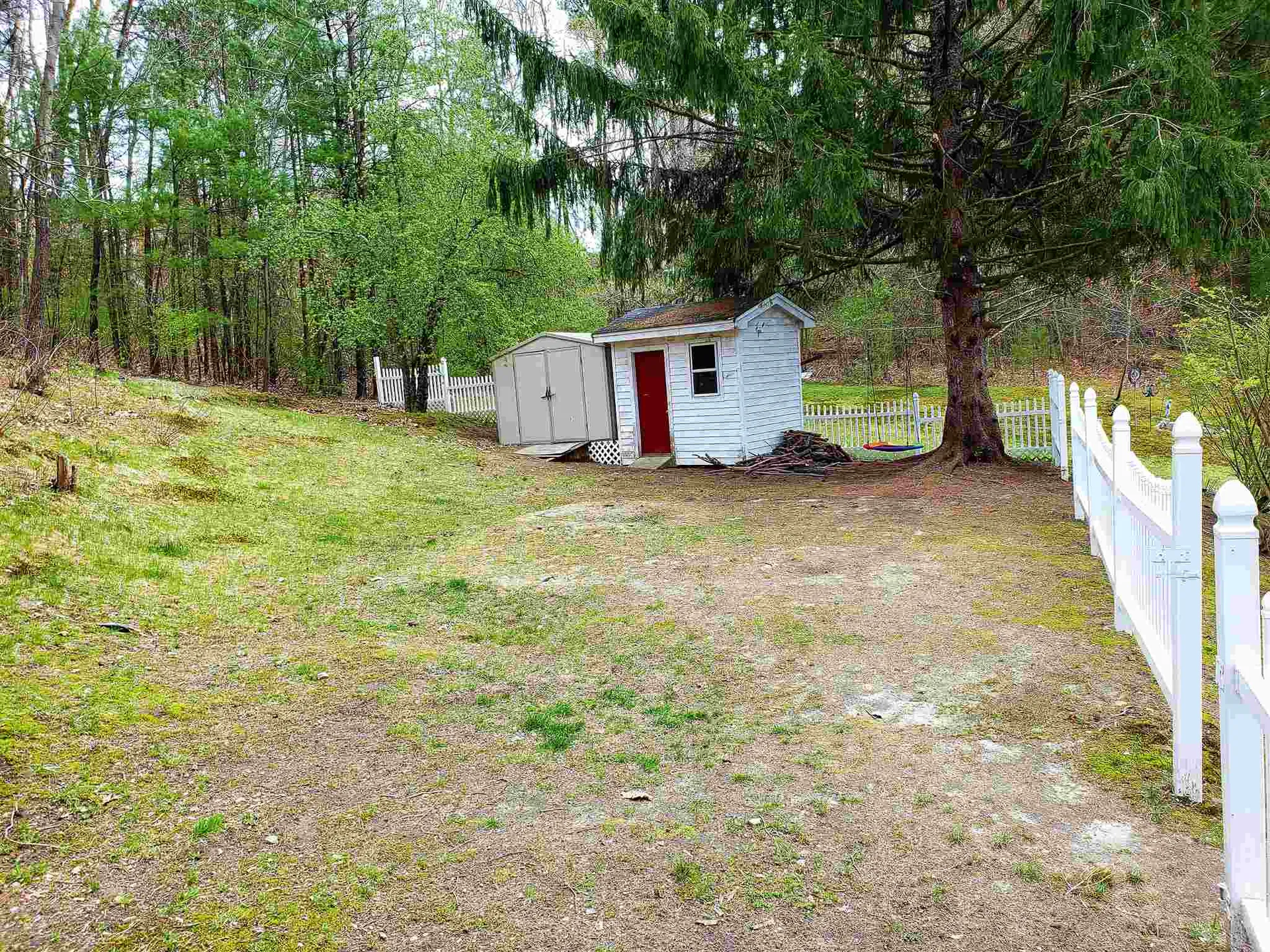 4 Greenock Lane Nashua NH 03062