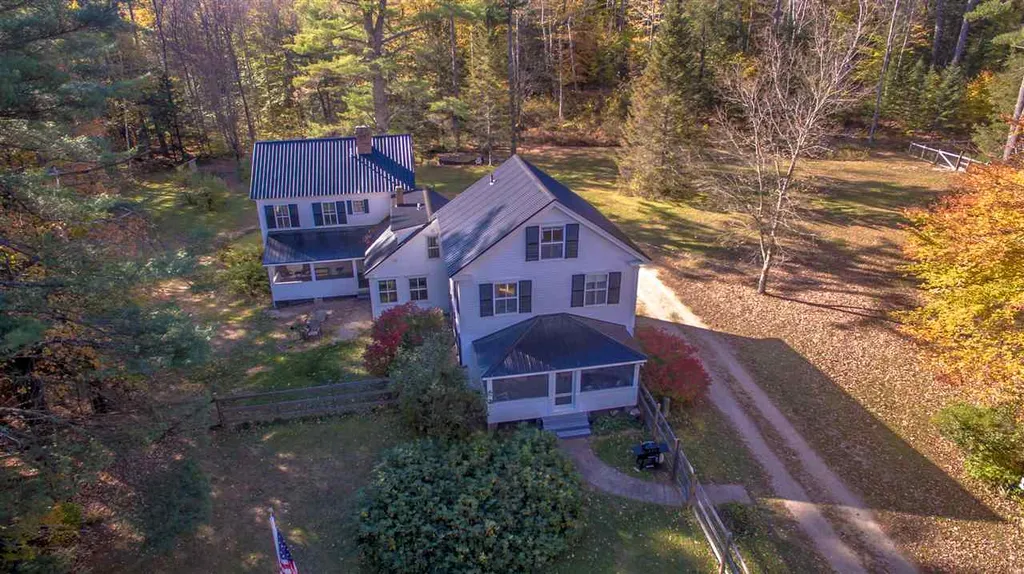9 Hemenway Road Tamworth NH 03886