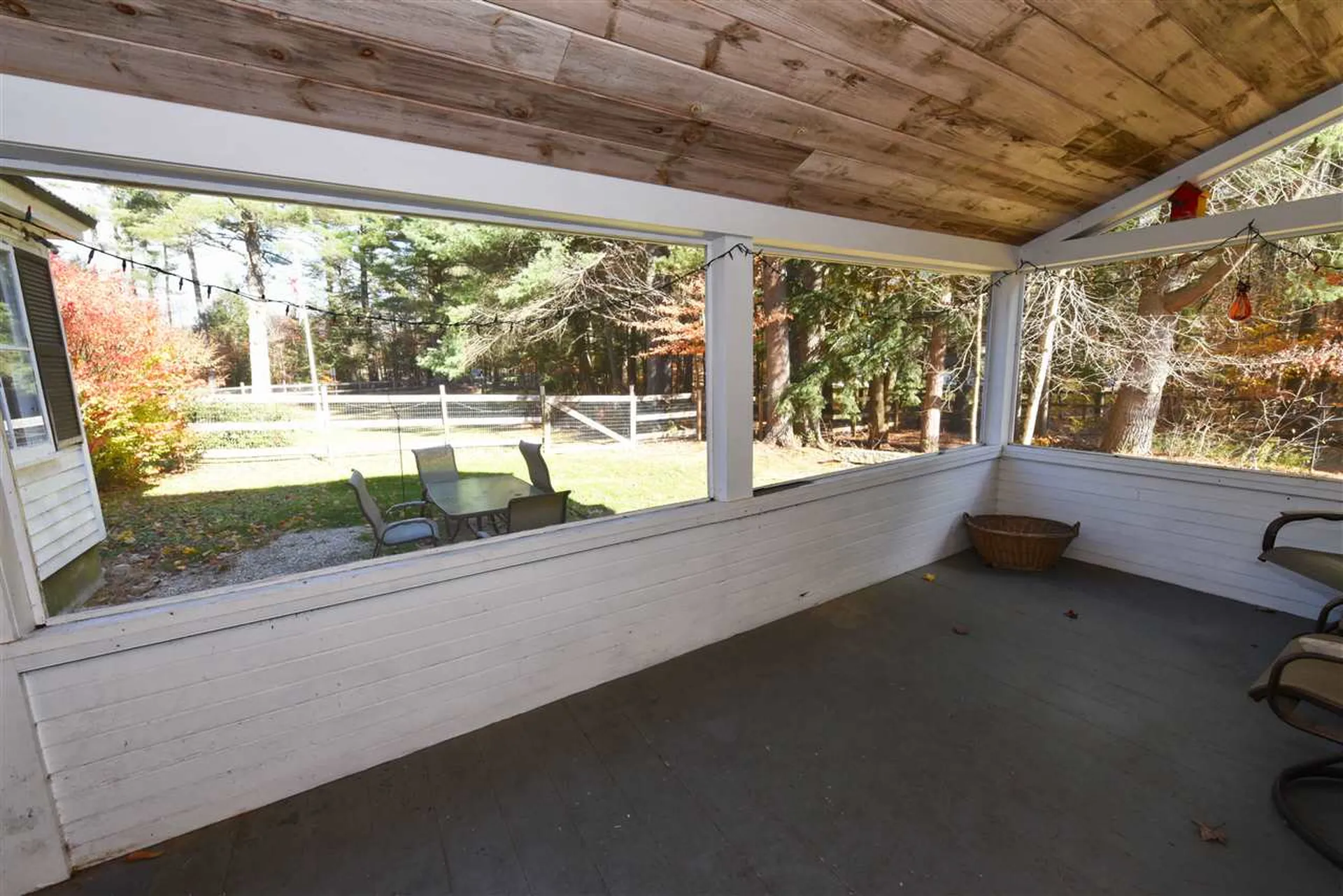 9 Hemenway Road Tamworth NH 03886