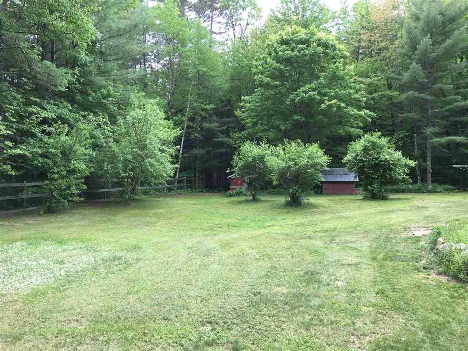 9 Hemenway Road Tamworth NH 03886