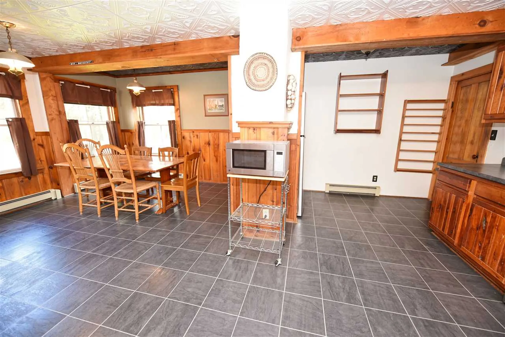 9 Hemenway Road Tamworth NH 03886