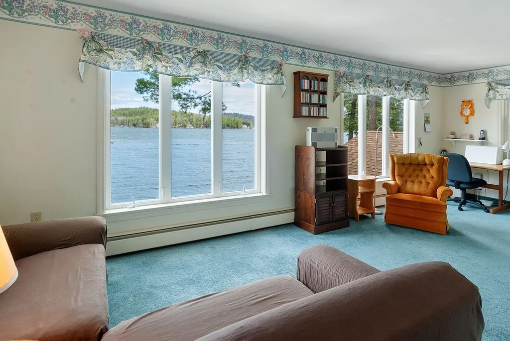 104 Minge Cove Road Alton NH 03810