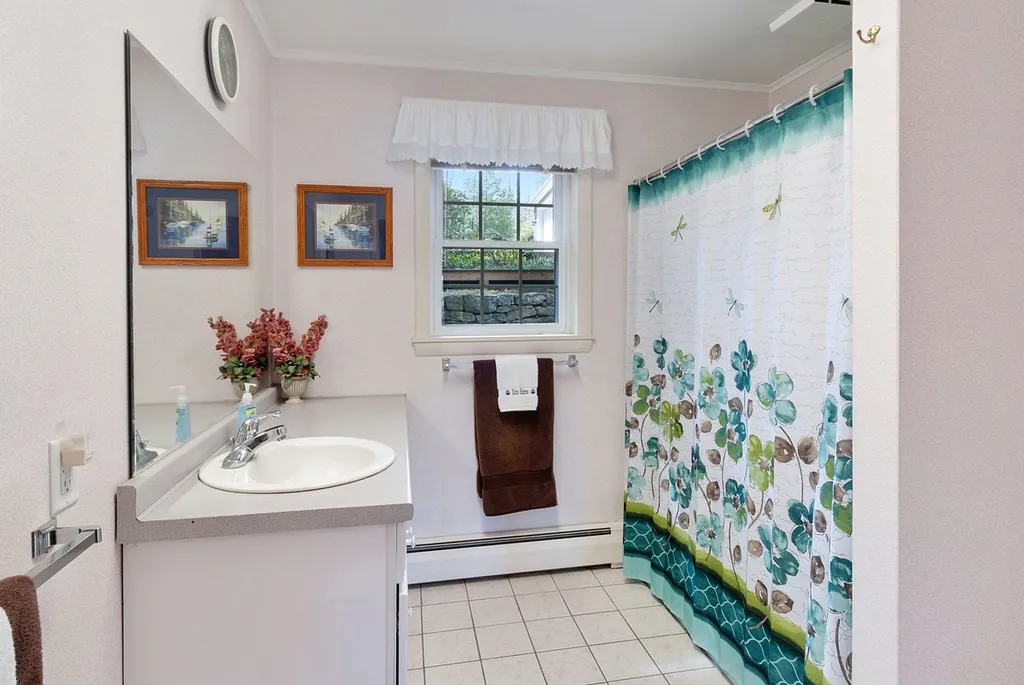 104 Minge Cove Road Alton NH 03810