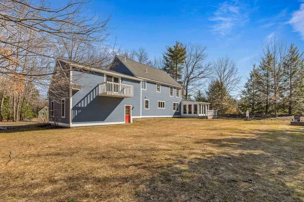 15 Gifford Farm Road Stratham NH 03885