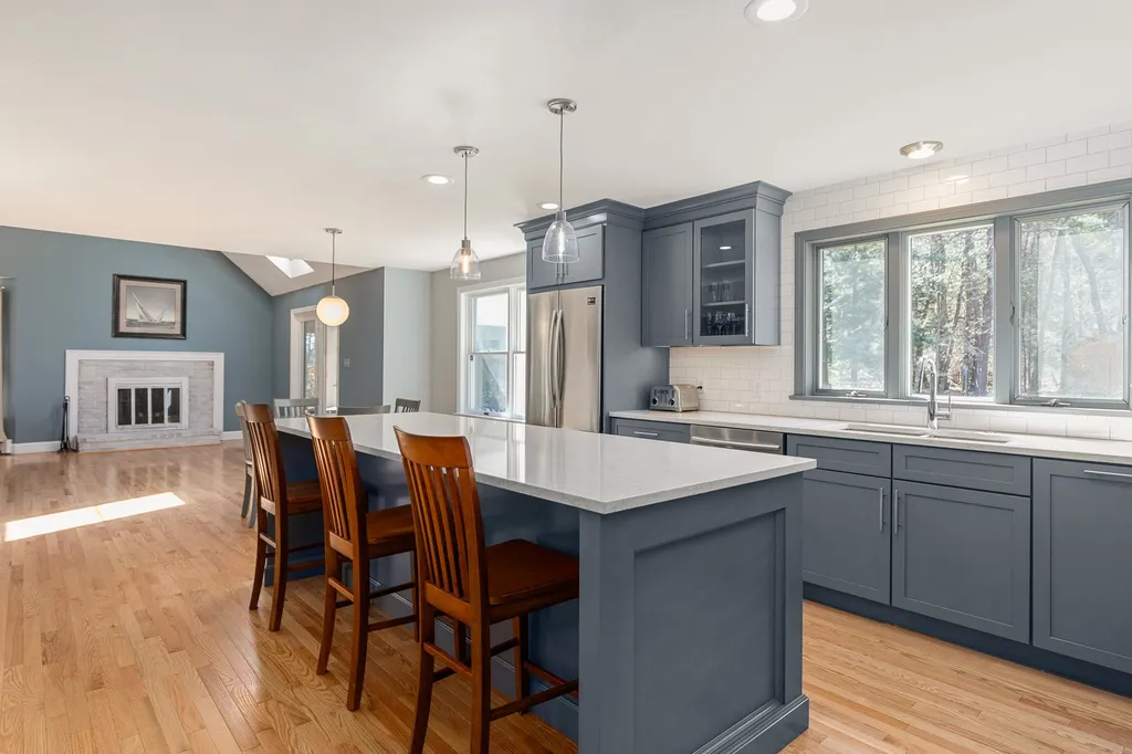 15 Gifford Farm Road Stratham NH 03885