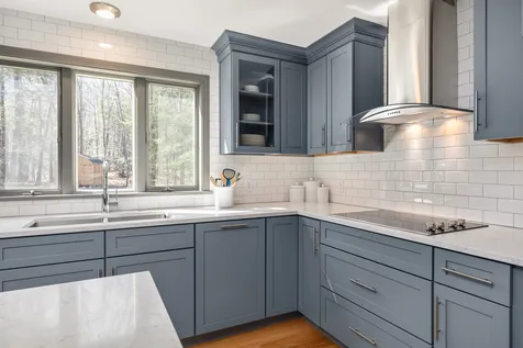 15 Gifford Farm Road Stratham NH 03885