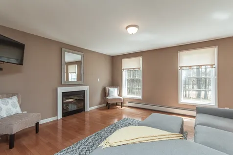 417 Josiah Bartlett Road Concord NH 03301