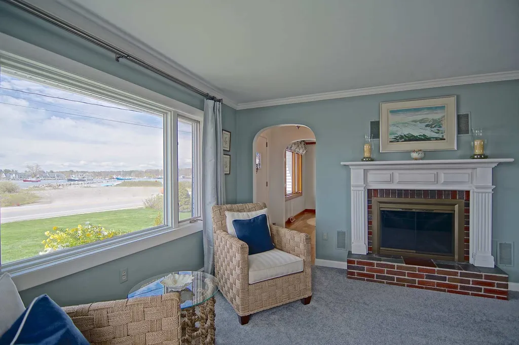 1761 Ocean Boulevard Rye NH 03870