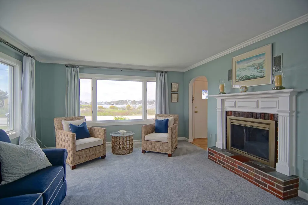 1761 Ocean Boulevard Rye NH 03870