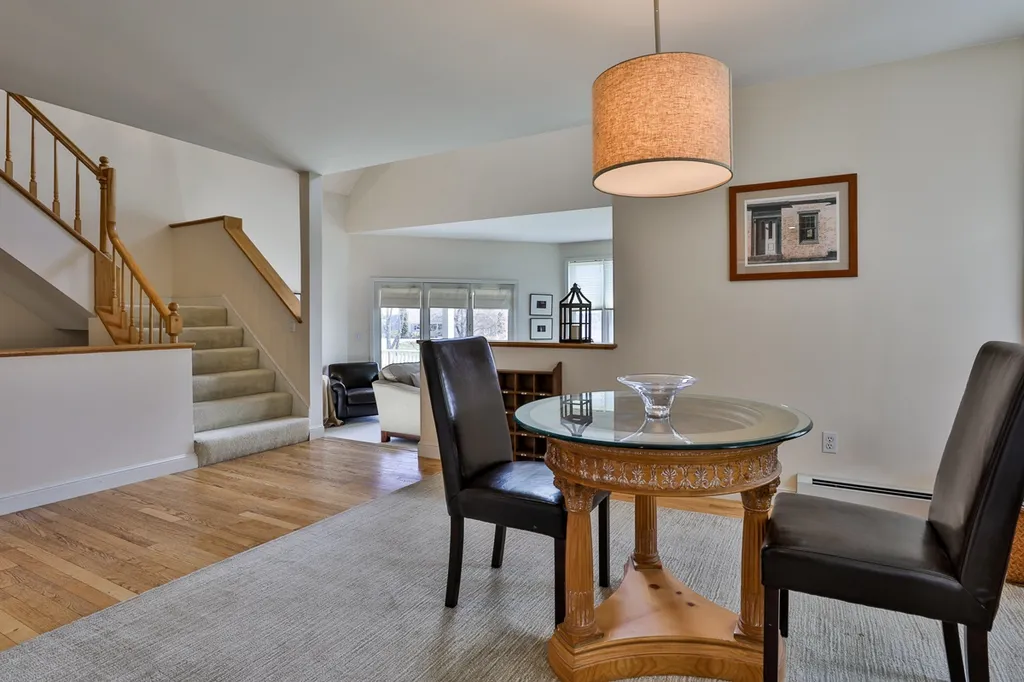 21 Wintercroft Circle Grantham NH 03781