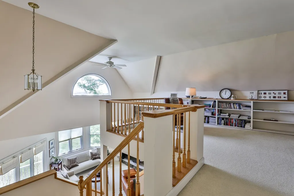 21 Wintercroft Circle Grantham NH 03781