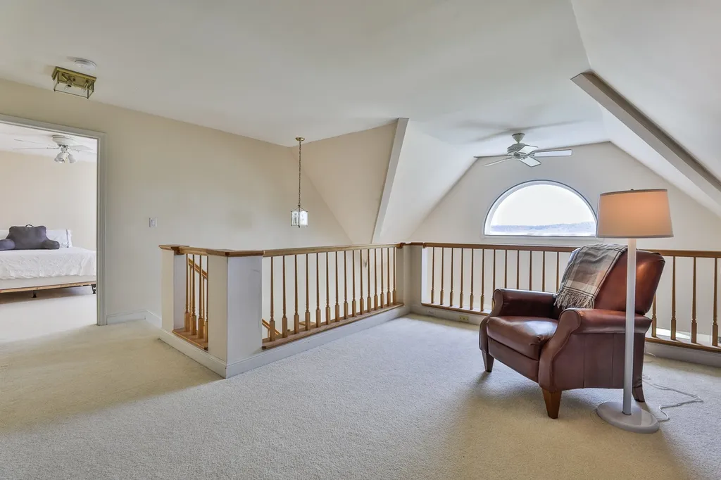 21 Wintercroft Circle Grantham NH 03781