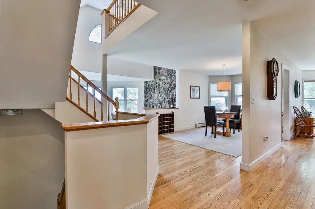 21 Wintercroft Circle Grantham NH 03781