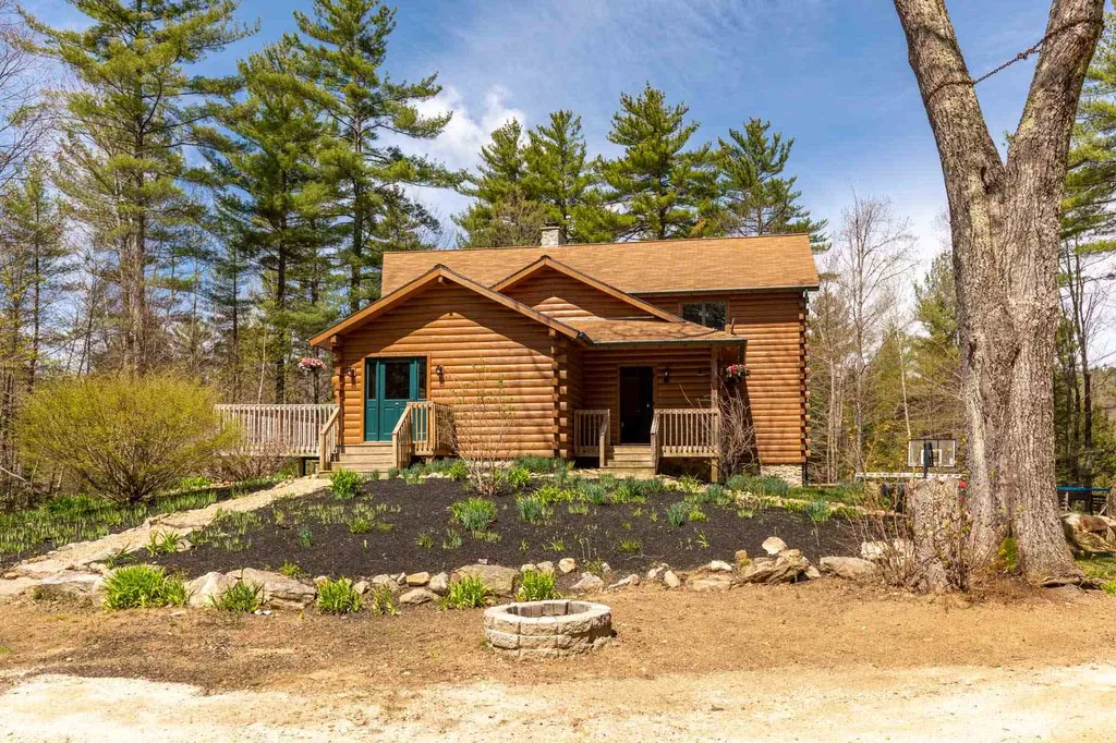 33 Caswell Road Strafford NH 03884