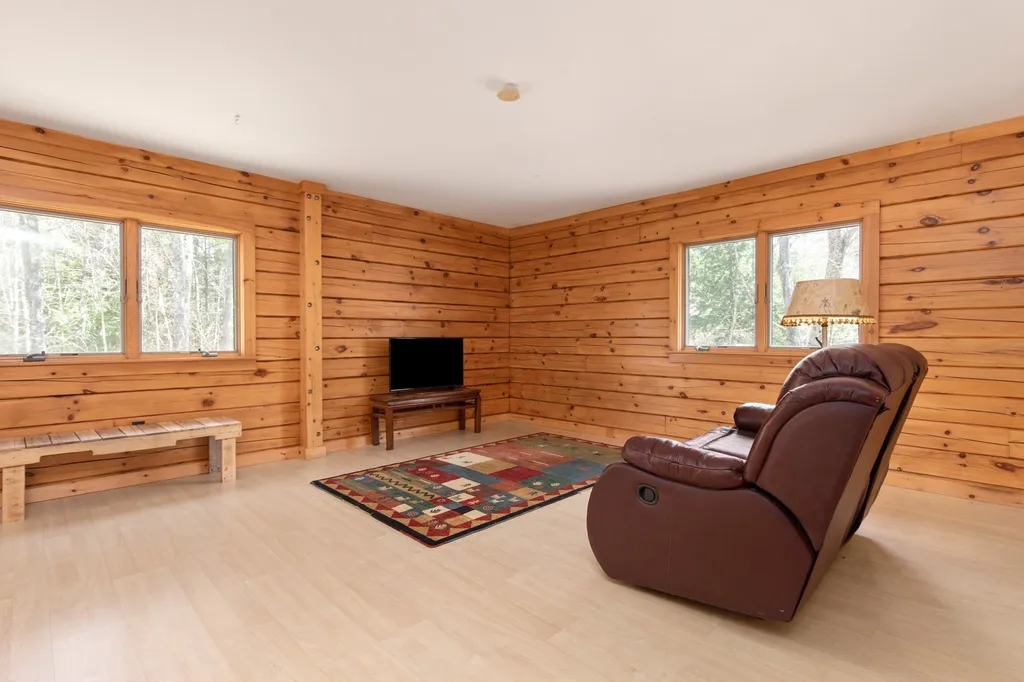 33 Caswell Road Strafford NH 03884
