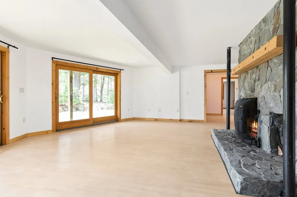 33 Caswell Road Strafford NH 03884