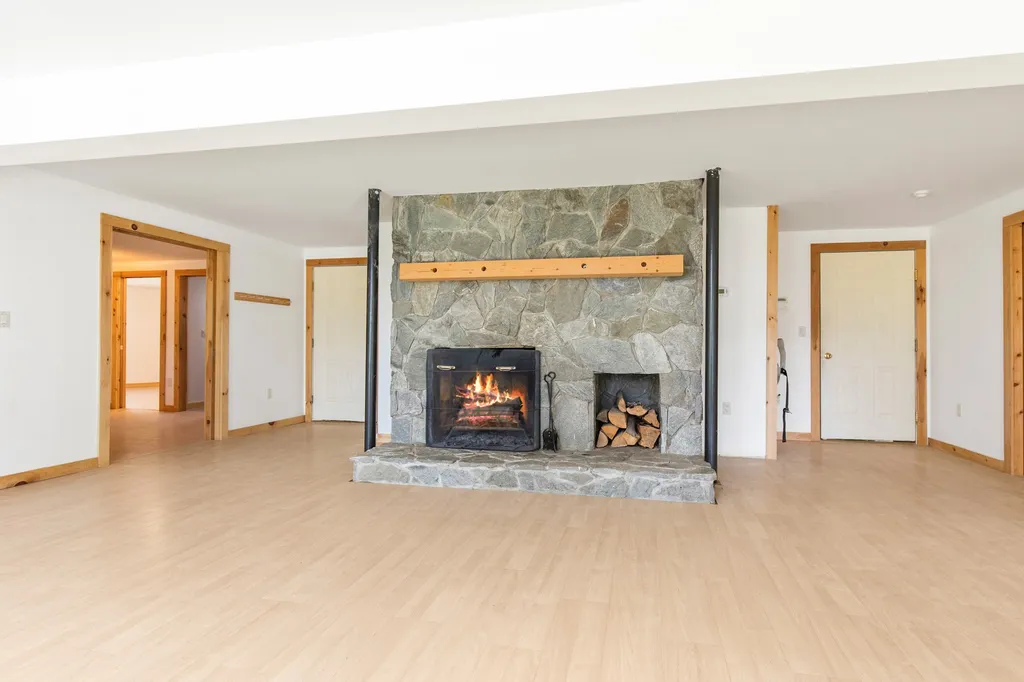 33 Caswell Road Strafford NH 03884