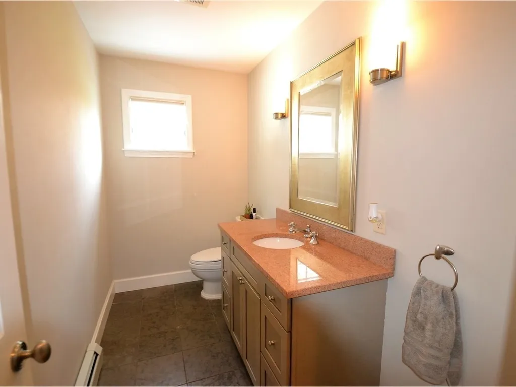 203 Meadowood Drive South Burlington VT 05403