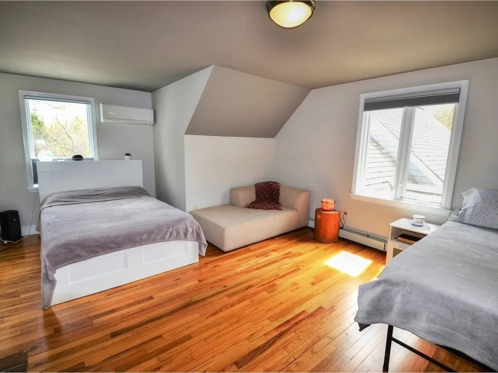 203 Meadowood Drive South Burlington VT 05403