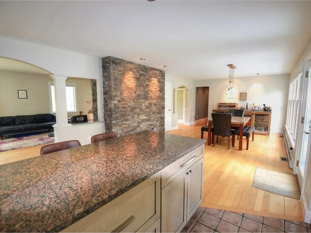 203 Meadowood Drive South Burlington VT 05403